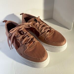 Nike Court Rust Pink size 9.5 good condition